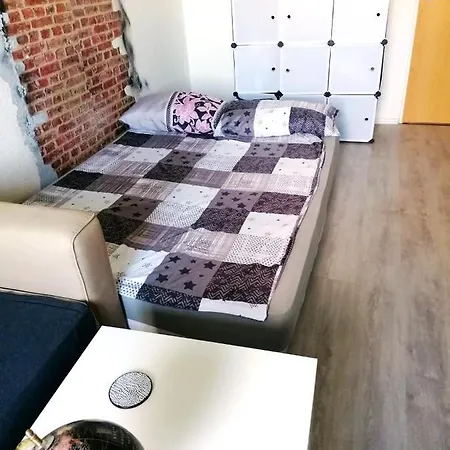 Trendy Cool And Cozy Big In A Area 12 Min Near From The Center Alloggio in famiglia *
